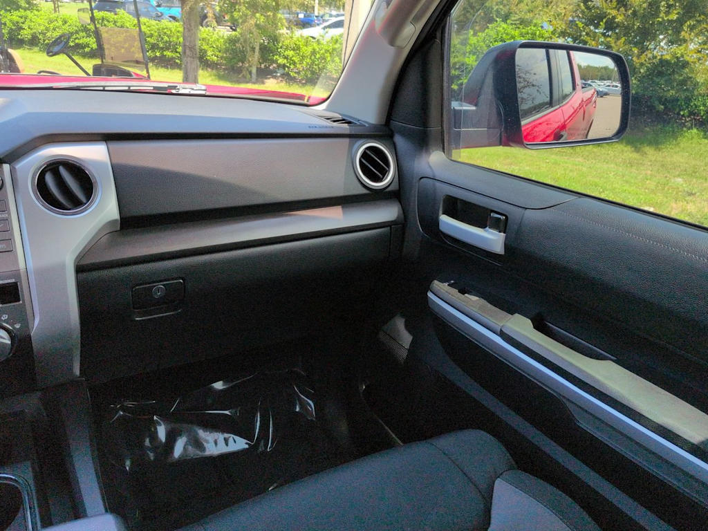 Thumbnail: 2016 Toyota Tundra - 19