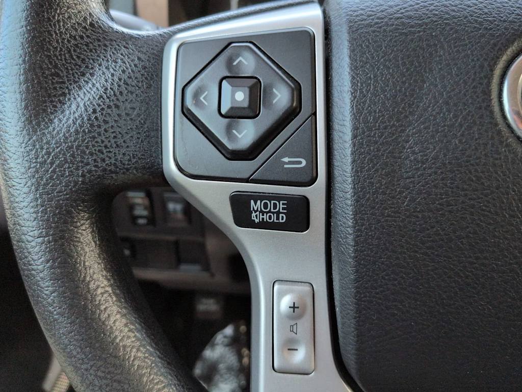 Thumbnail: 2016 Toyota Tundra - 23