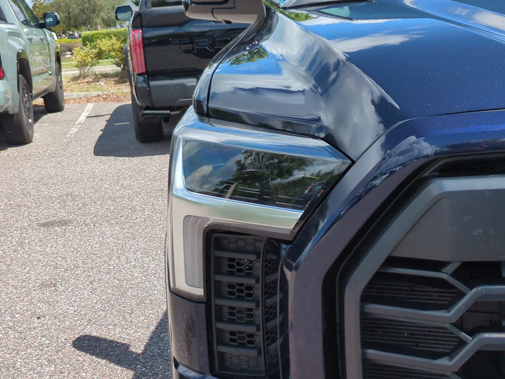 Thumbnail: 2024 Toyota Tundra - 18