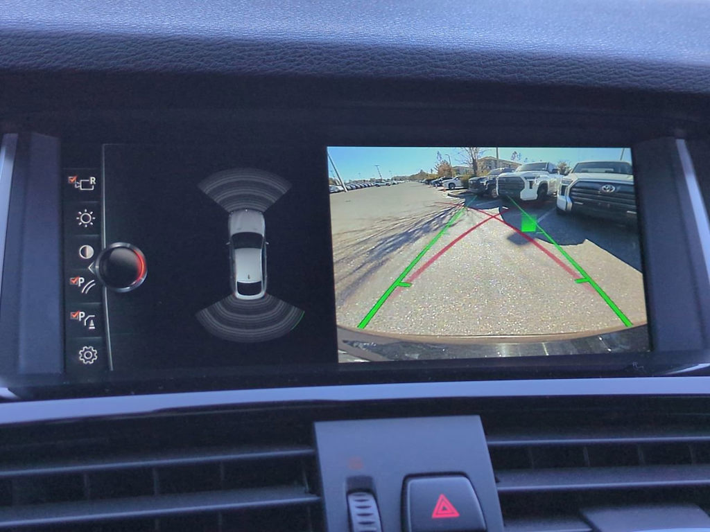 Thumbnail: 2018 BMW X4 - 14