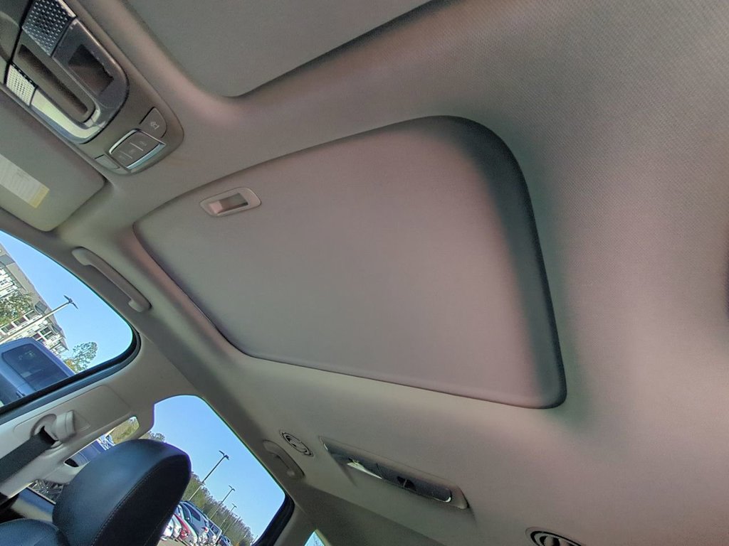 Thumbnail: 2022 Kia Telluride - 23