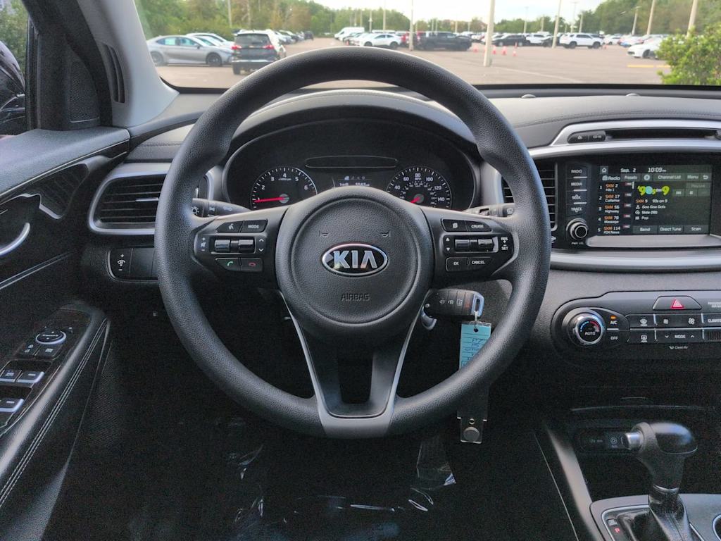 Thumbnail: 2018 Kia Sorento - 9