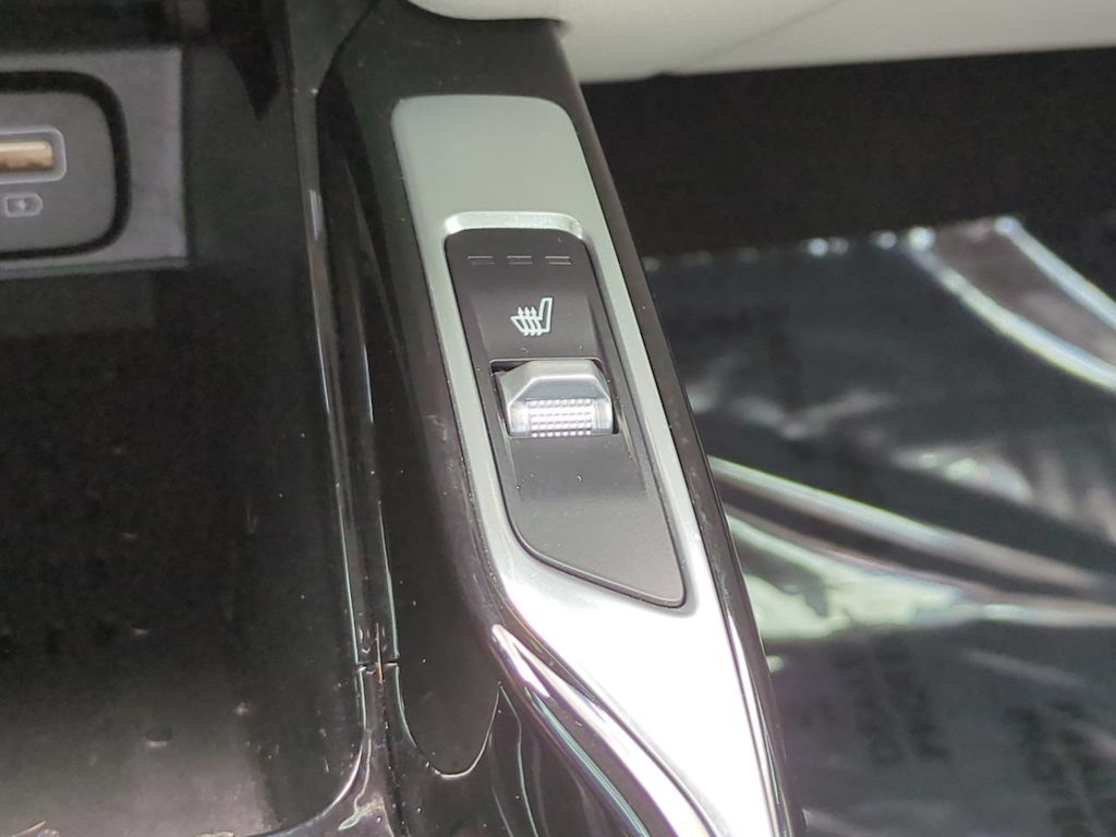 Thumbnail: 2021 Kia Sorento - 14