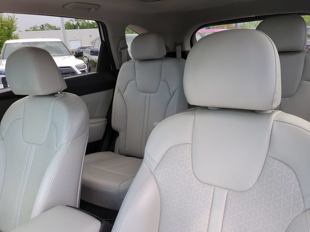 Thumbnail: 2021 Kia Sorento - 10