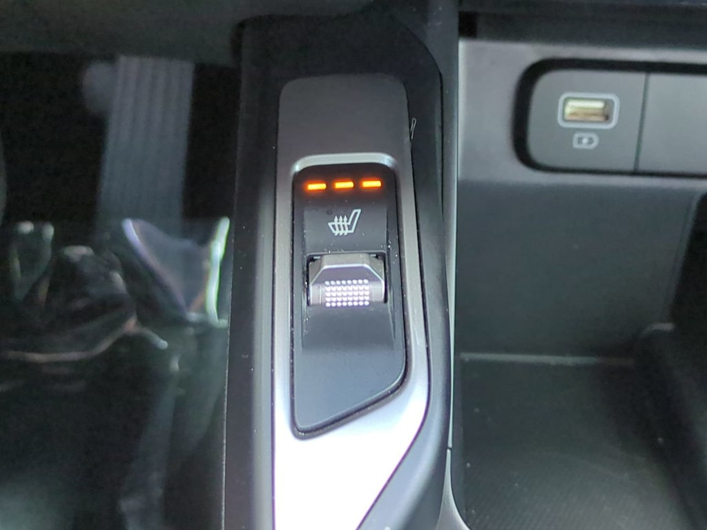 Thumbnail: 2022 Kia Sorento - 23