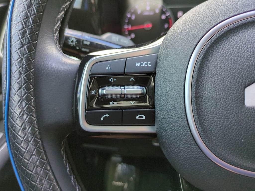 Thumbnail: 2022 Kia Sorento - 25