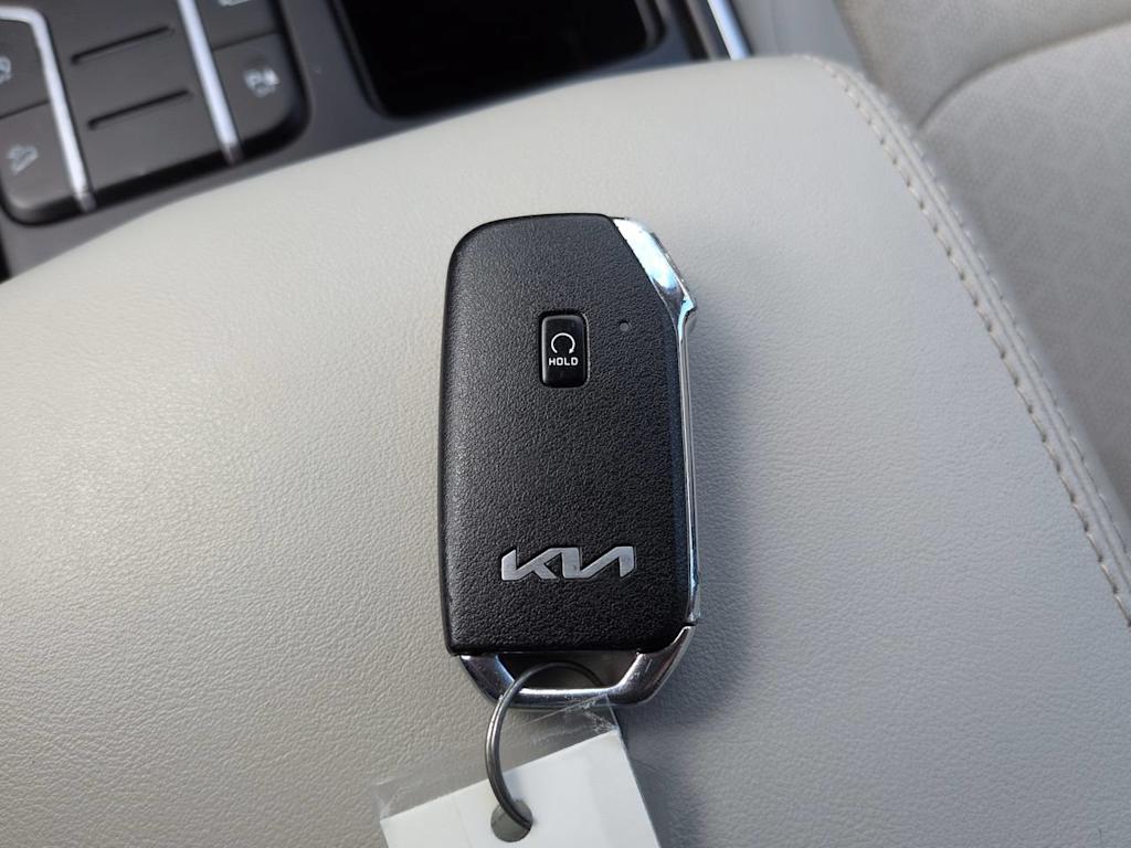 Thumbnail: 2023 Kia Sorento - 30