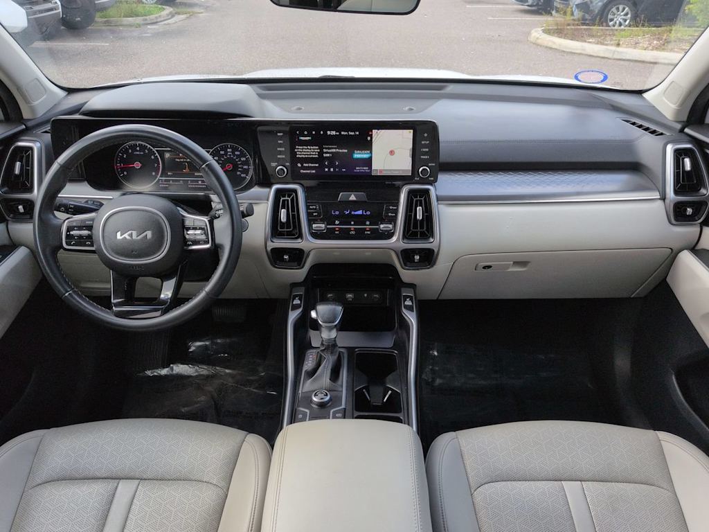 Thumbnail: 2023 Kia Sorento - 2