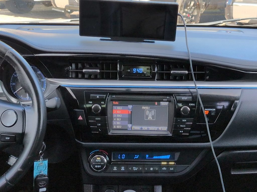 Thumbnail: 2014 Toyota Corolla - 12