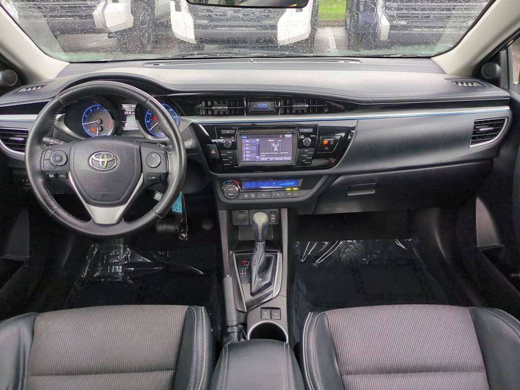 Thumbnail: 2016 Toyota Corolla - 2