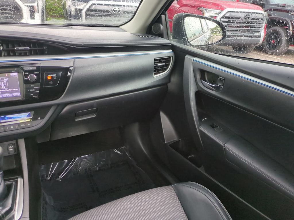 Thumbnail: 2016 Toyota Corolla - 19