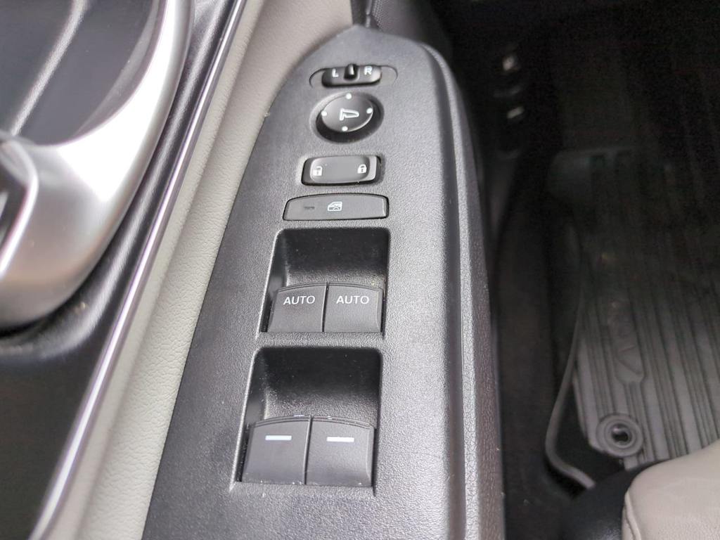 Thumbnail: 2017 Honda CR-V - 24