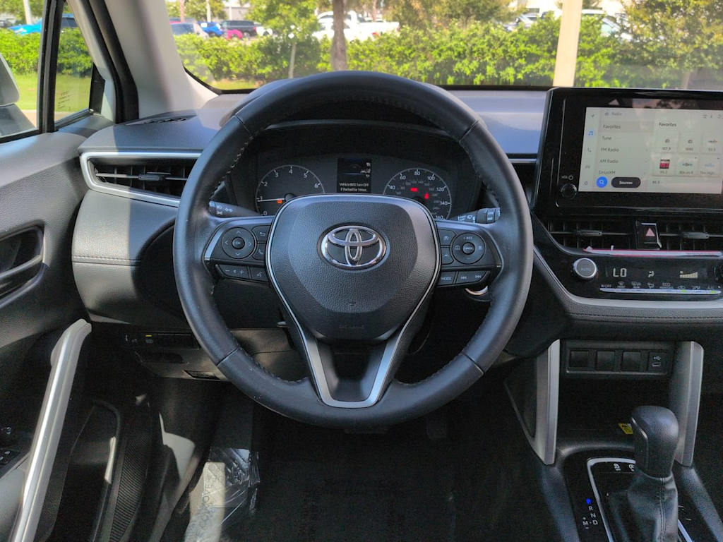 Thumbnail: 2023 Toyota Corolla Cross - 8