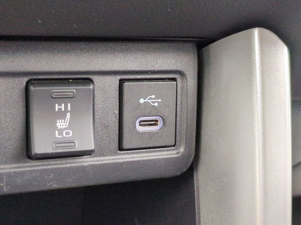 Thumbnail: 2023 Toyota Corolla Cross - 22