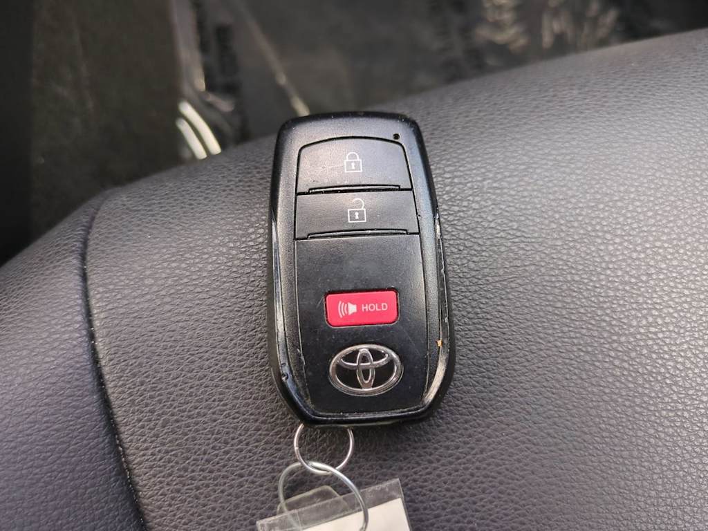 Thumbnail: 2023 Toyota Corolla Cross - 15