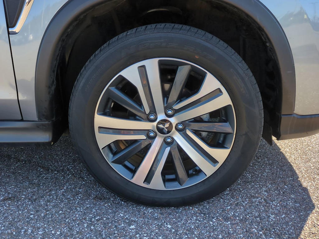 Thumbnail: 2024 Mitsubishi Outlander Sport - 8