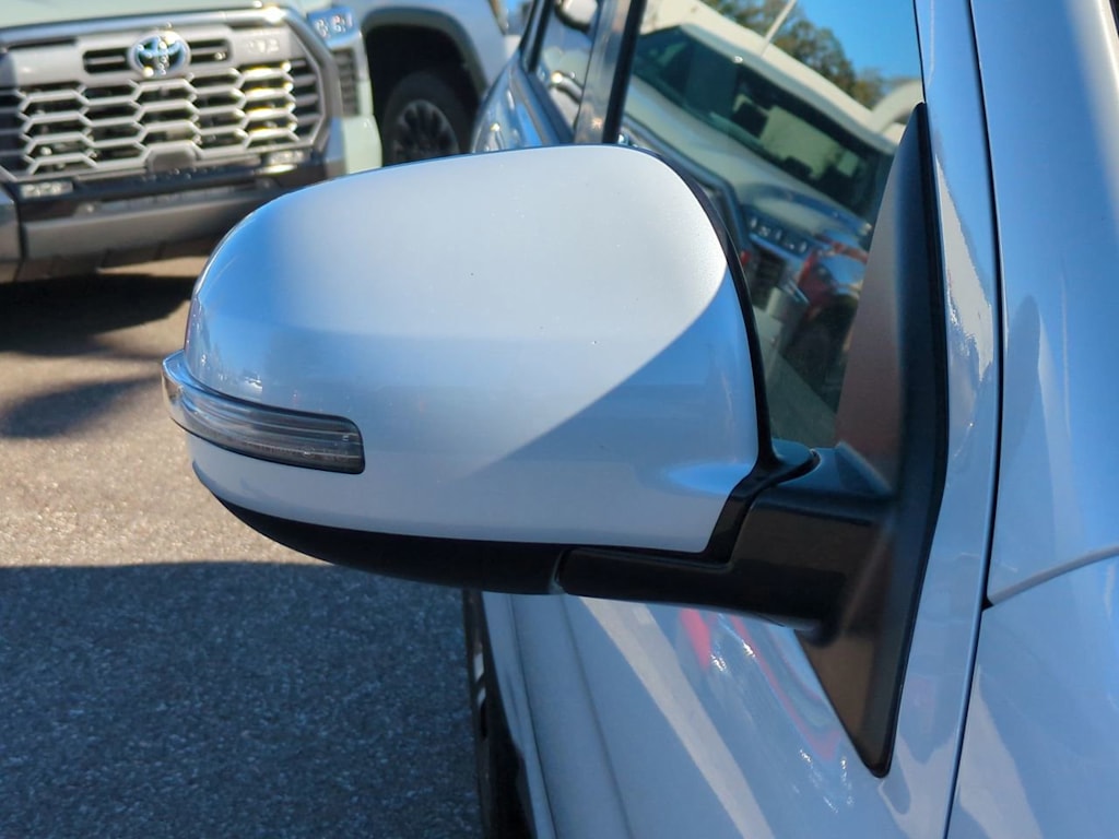 Thumbnail: 2024 Mitsubishi Outlander Sport - 20