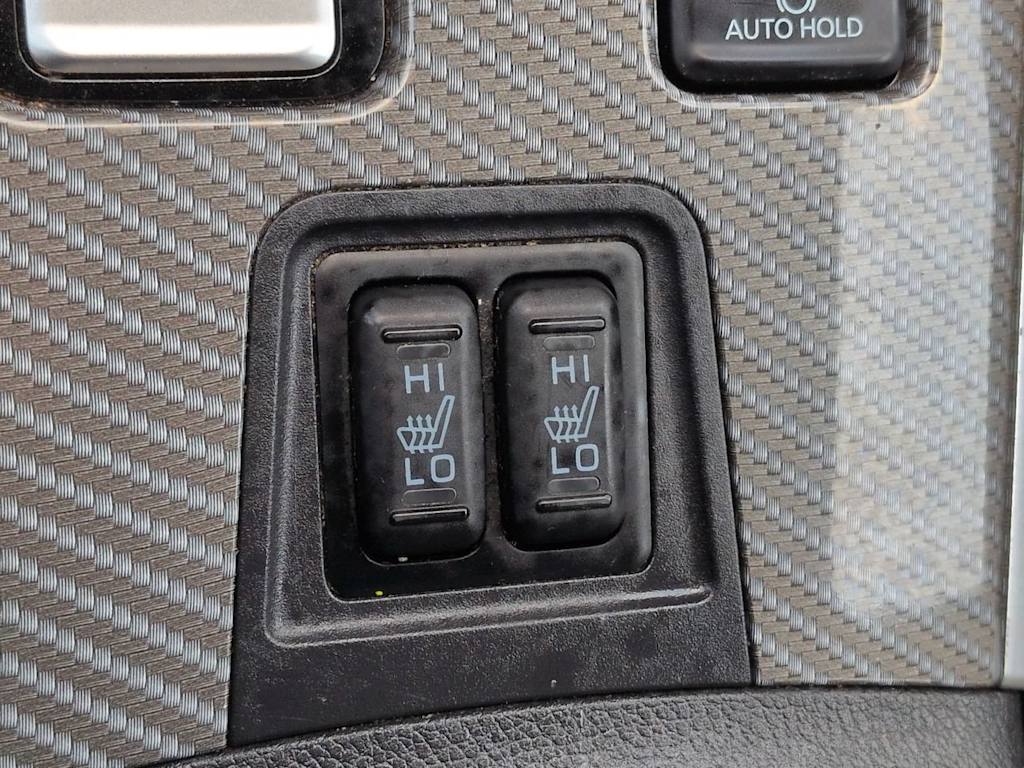 Thumbnail: 2020 Mitsubishi Outlander - 24