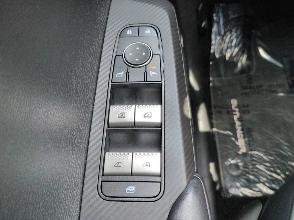 Thumbnail: 2026 Mitsubishi Outlander - 24