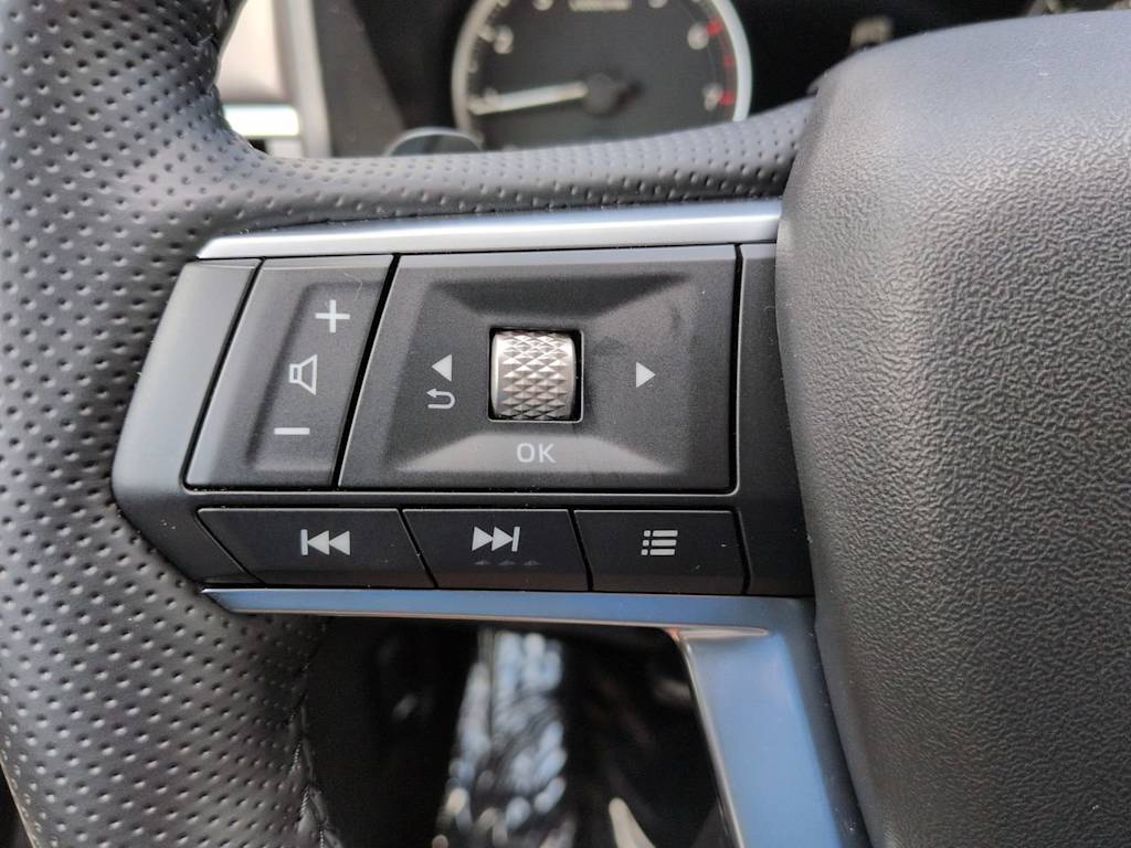 Thumbnail: 2026 Mitsubishi Outlander - 25