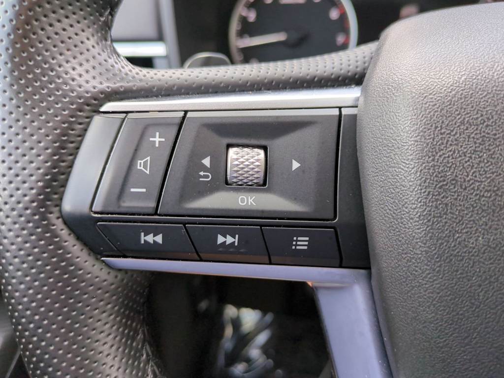 Thumbnail: 2025 Mitsubishi Outlander - 26