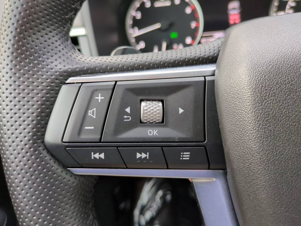 Thumbnail: 2025 Mitsubishi Outlander - 27