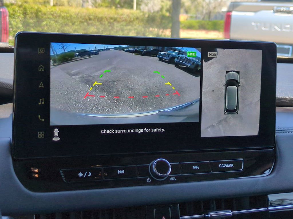 Thumbnail: 2025 Mitsubishi Outlander - 22