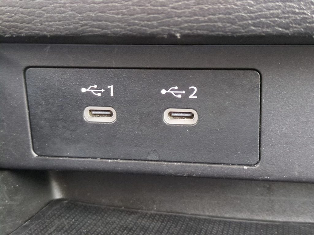 Thumbnail: 2025 Mitsubishi Outlander - 24