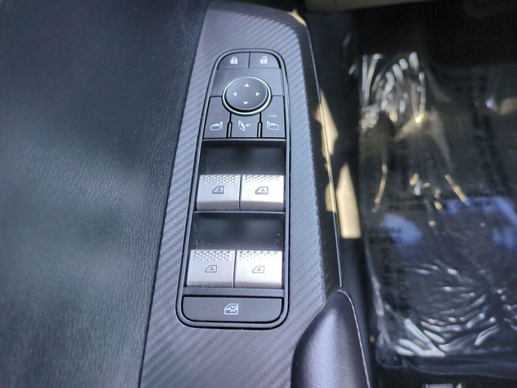 Thumbnail: 2025 Mitsubishi Outlander - 26