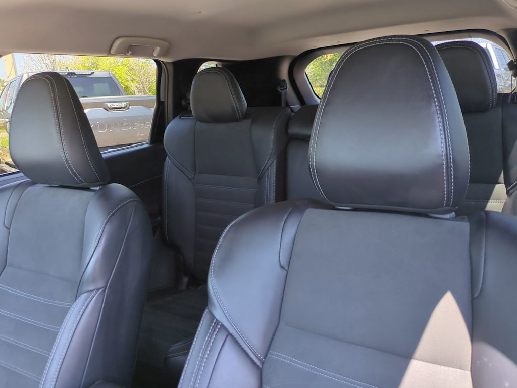 Thumbnail: 2025 Mitsubishi Outlander - 11