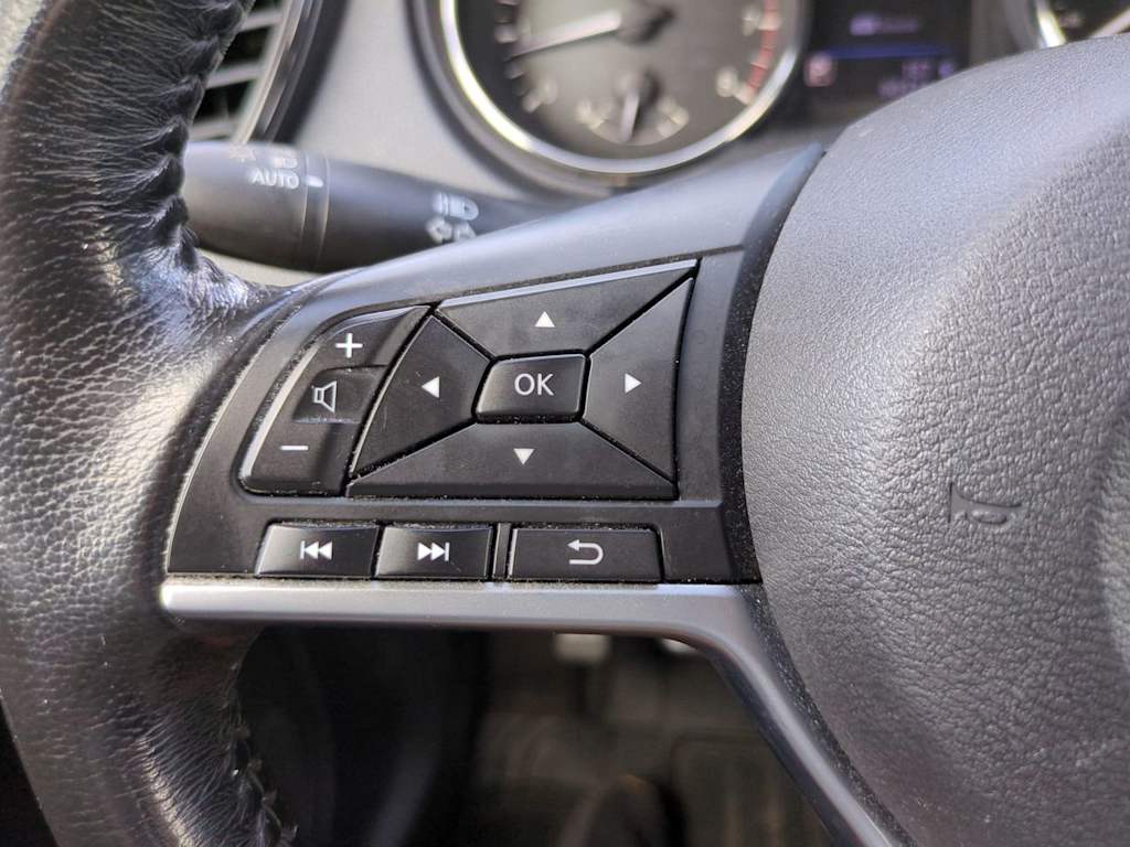Thumbnail: 2018 Nissan Rogue - 22