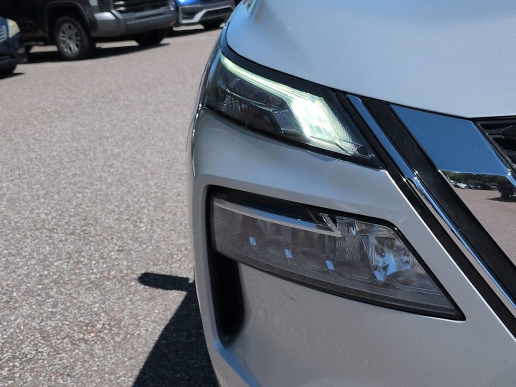 Thumbnail: 2023 Nissan Rogue - 18