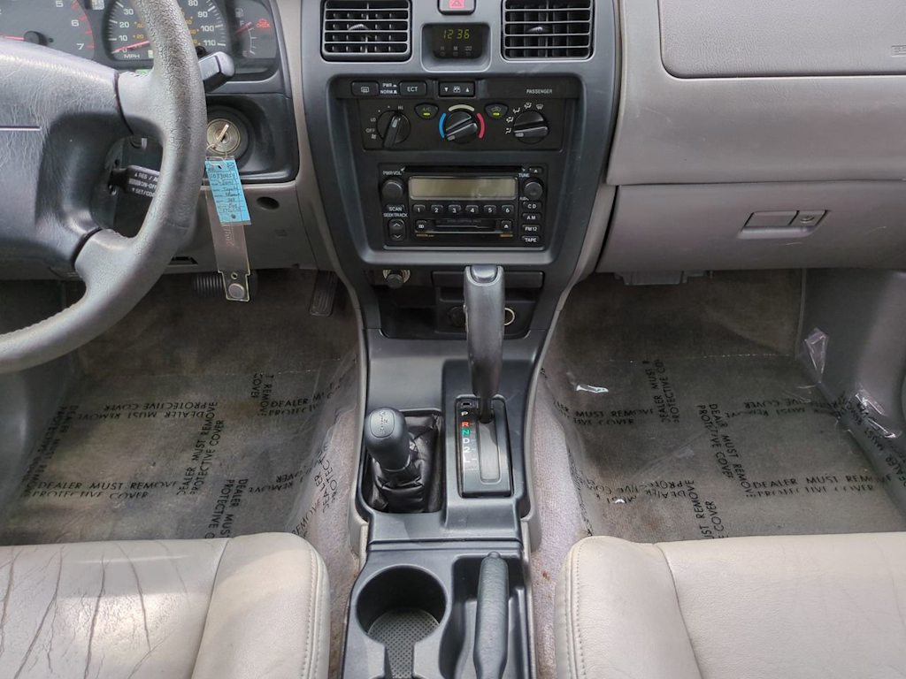 Thumbnail: 2001 Toyota 4Runner - 13
