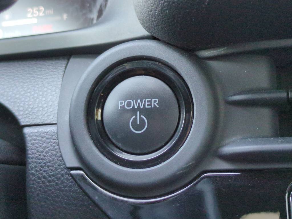 Thumbnail: 2023 Toyota Crown - 27