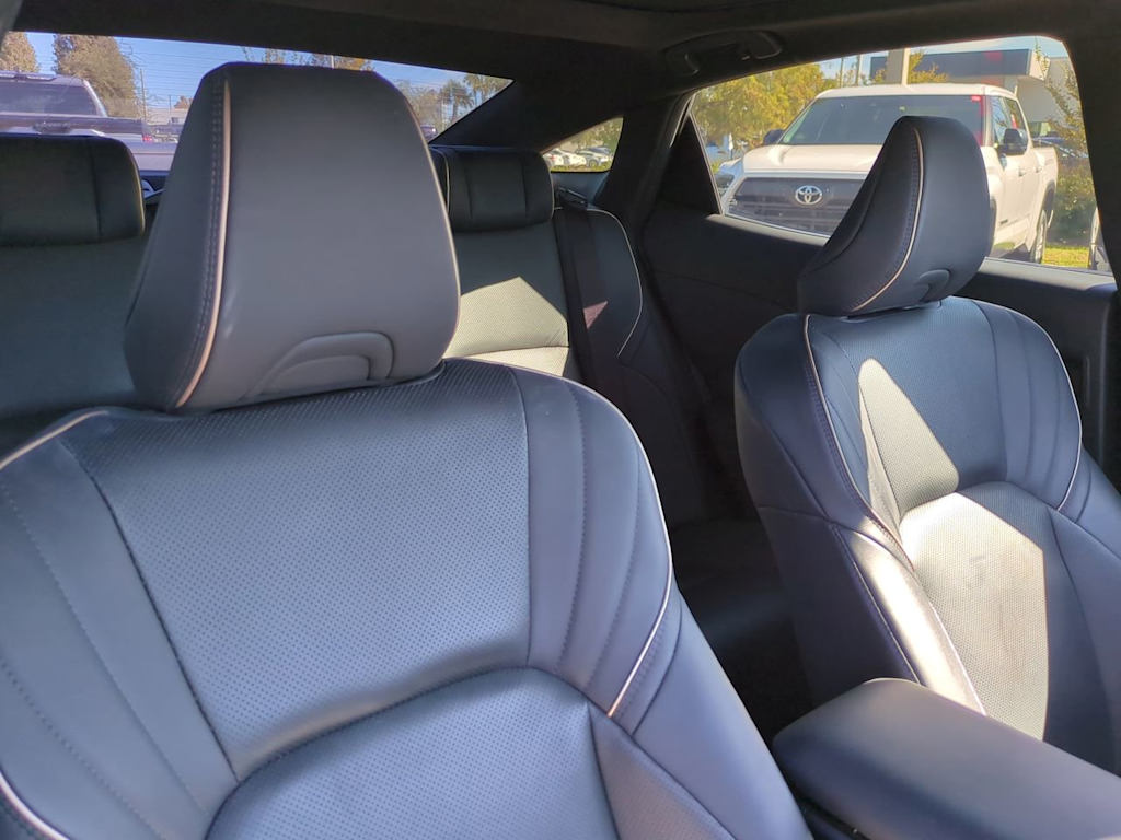 Thumbnail: 2023 Toyota Crown - 10