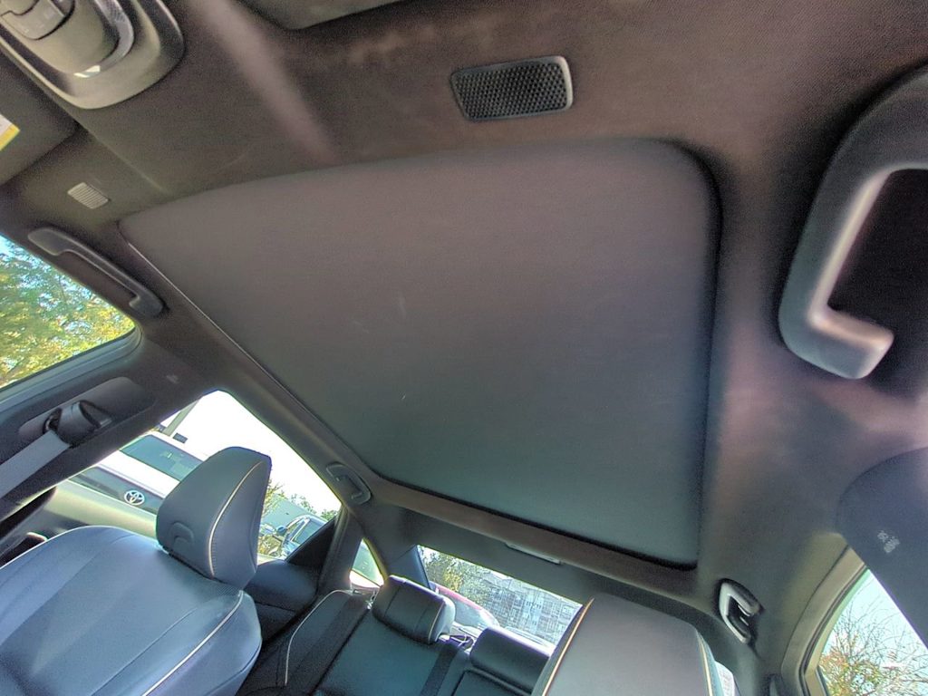 Thumbnail: 2023 Toyota Crown - 20