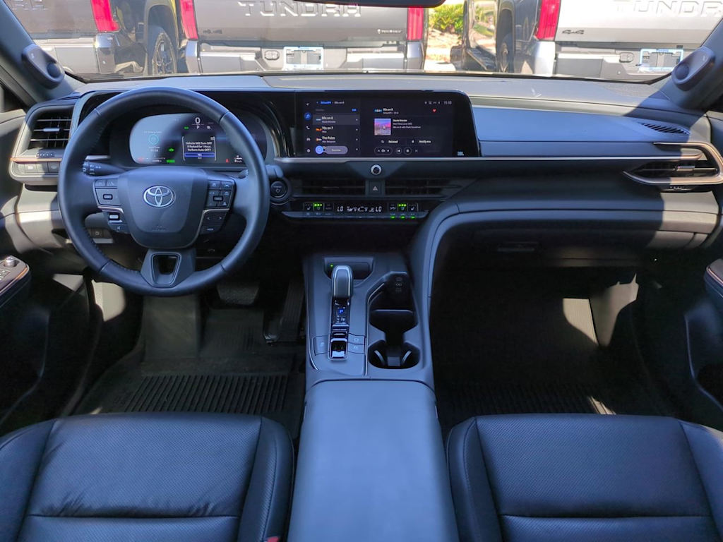 Thumbnail: 2023 Toyota Crown - 2