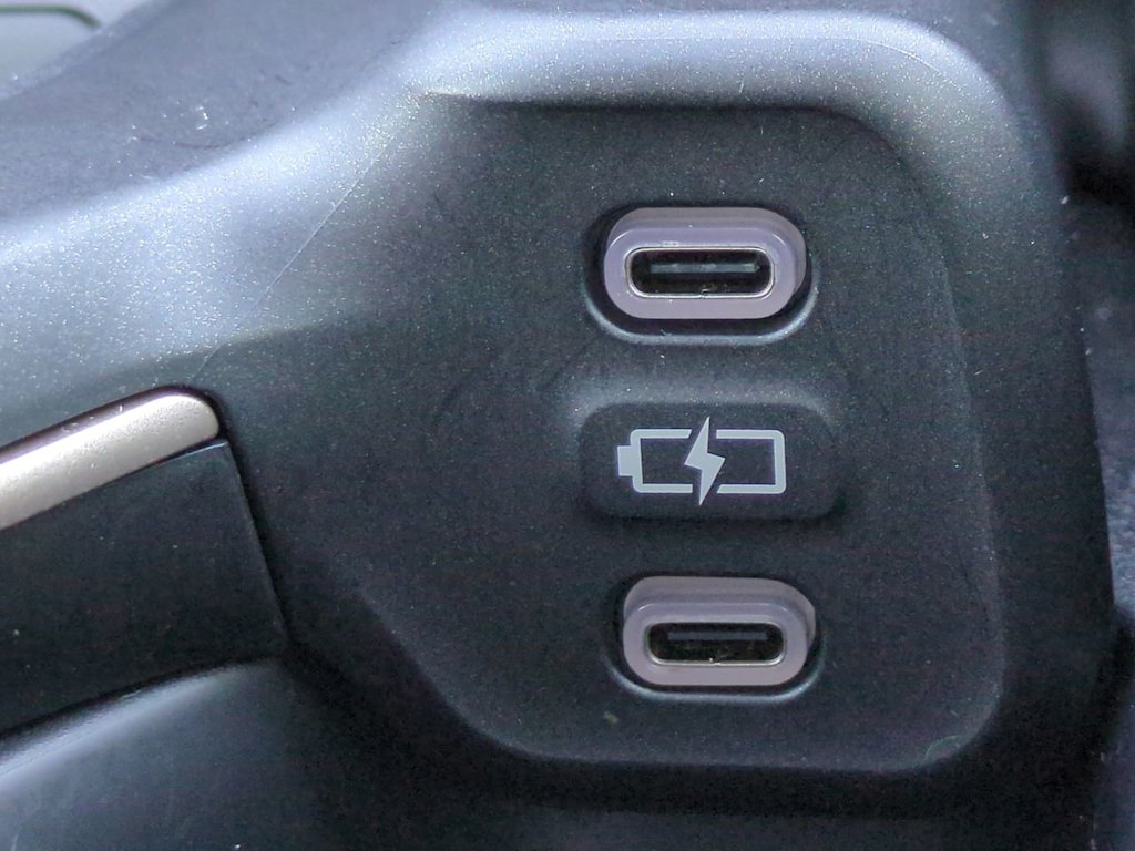 Thumbnail: 2023 Toyota Crown - 22