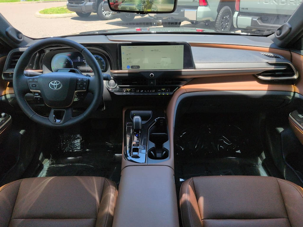 Thumbnail: 2026 Toyota Crown Signia - 2