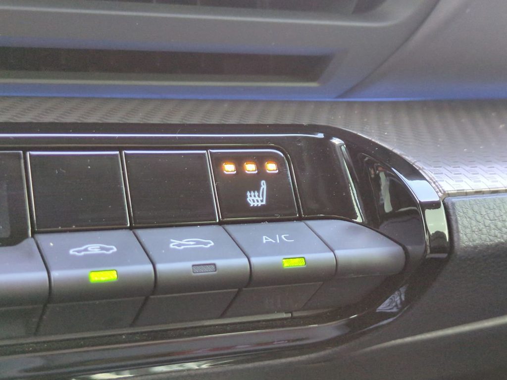 Thumbnail: 2025 Toyota Prius - 23