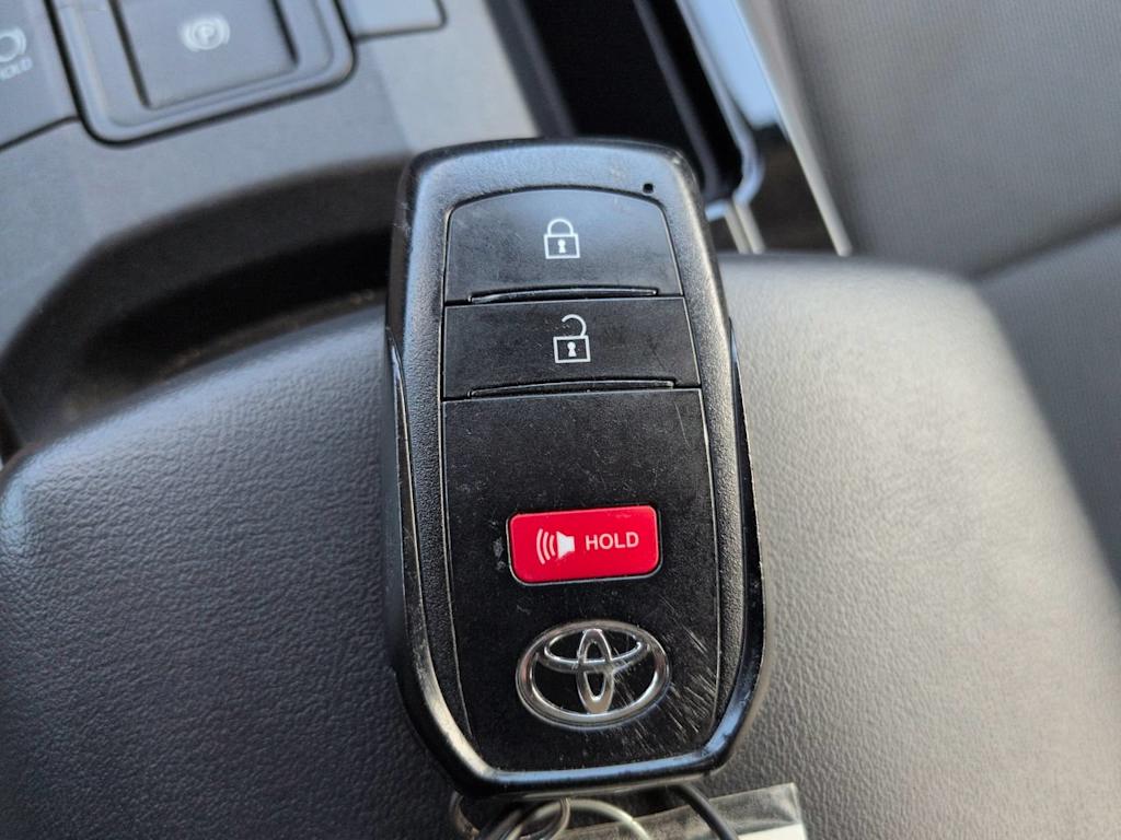 Thumbnail: 2025 Toyota Prius - 26