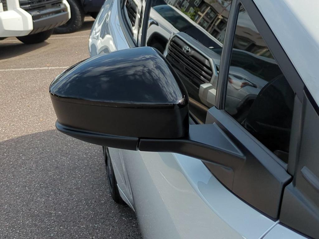 Thumbnail: 2026 Toyota Prius v - 19