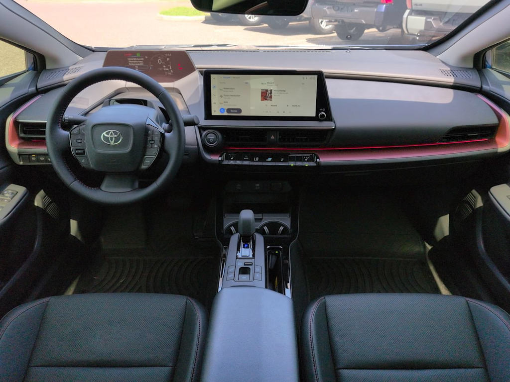 Thumbnail: 2026 Toyota Prius v - 2