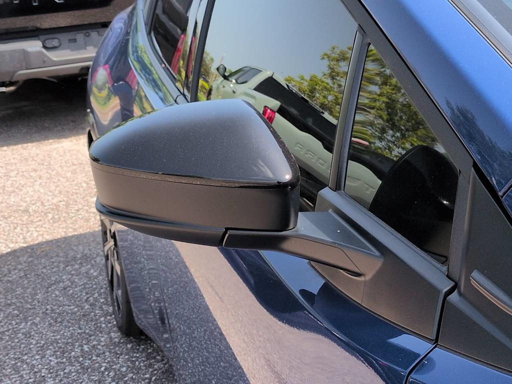 Thumbnail: 2026 Toyota Prius v - 19