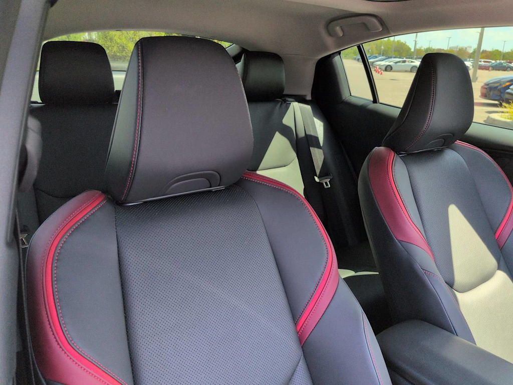 Thumbnail: 2026 Toyota Prius v - 9