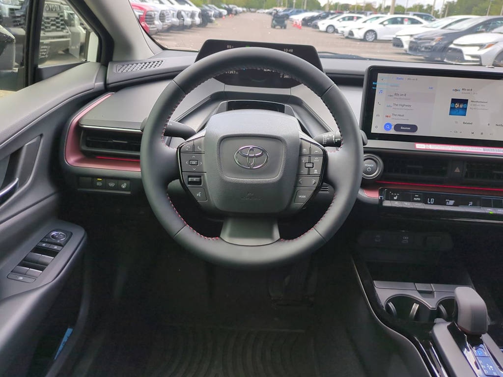 Thumbnail: 2026 Toyota Prius v - 9