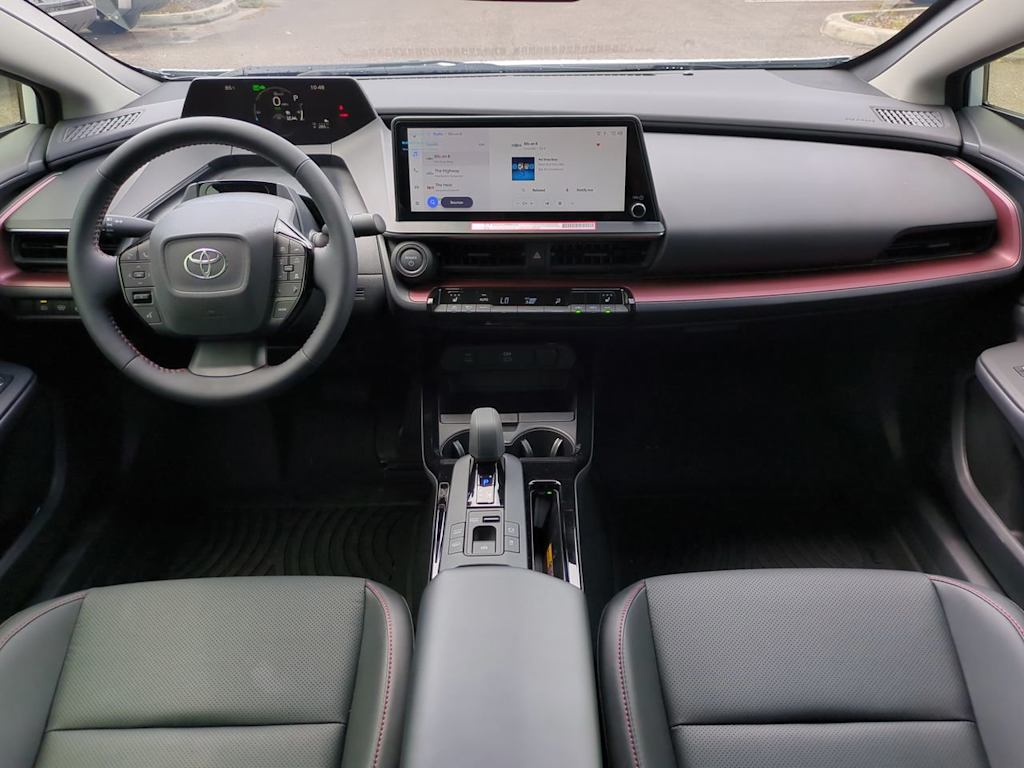 Thumbnail: 2026 Toyota Prius v - 2