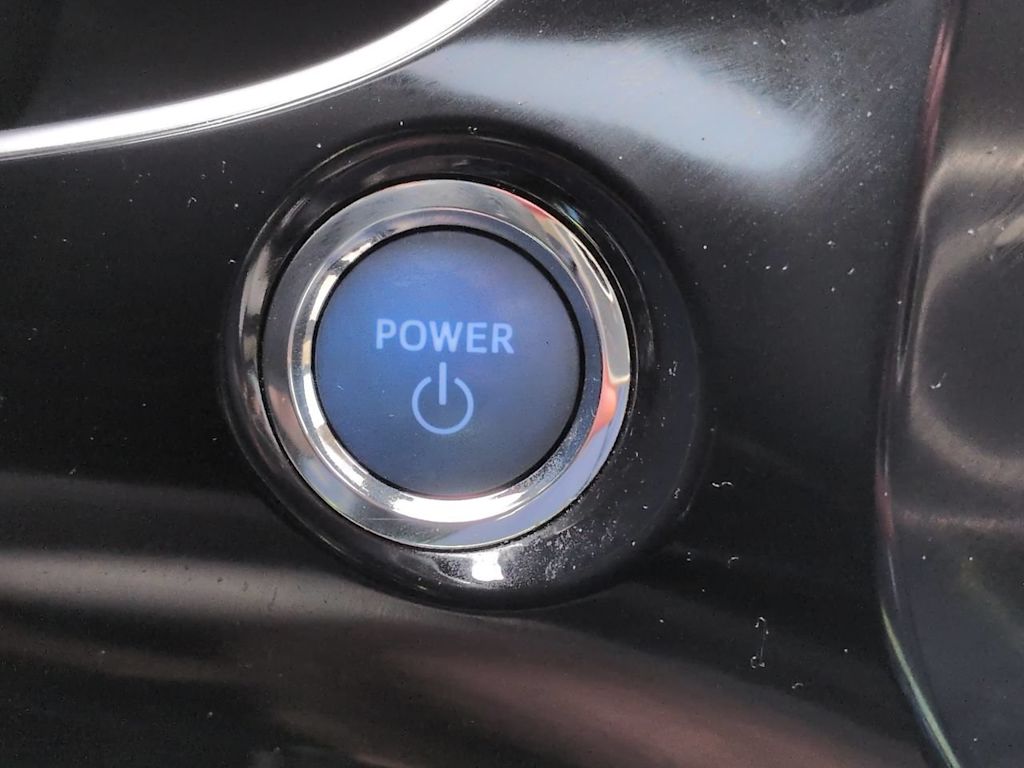 Thumbnail: 2016 Toyota Prius - 28