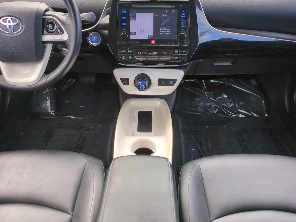 Thumbnail: 2017 Toyota Prius - 11
