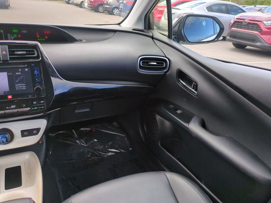 Thumbnail: 2017 Toyota Prius - 19